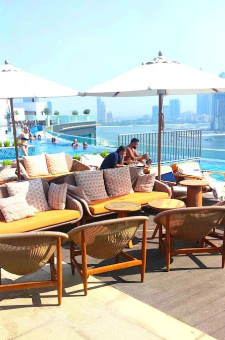 Amazing Apartment With Infinity Pool Dubai Bagian luar foto