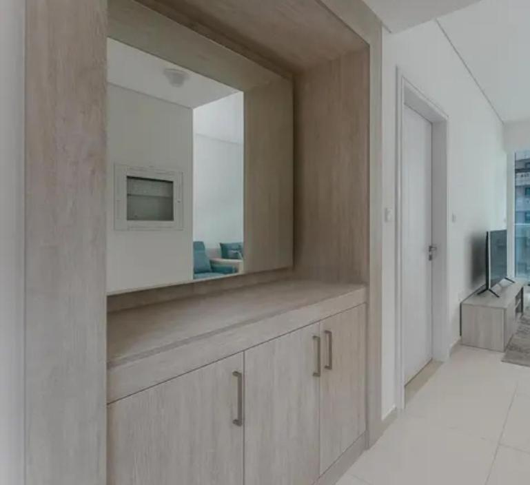 Amazing Apartment With Infinity Pool Dubai Ruang foto